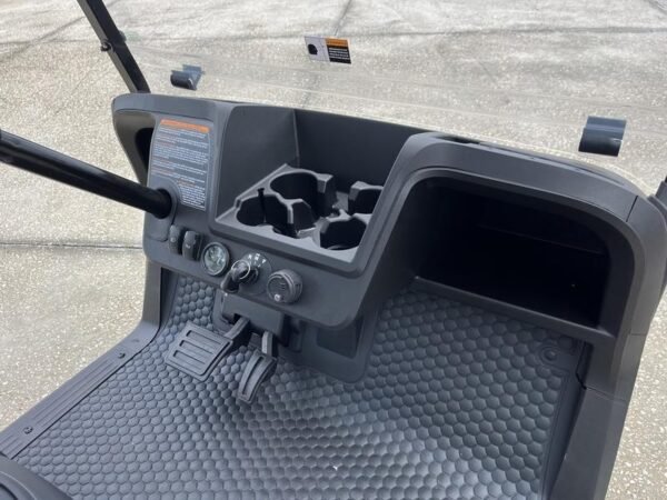 Seats of 2024 E-Z-GO Freedom RXV ELiTE Lithium Bright White in Phoenix Arizona