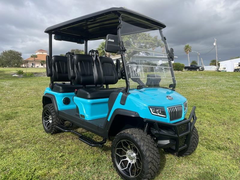 Front angle of 2025 Evolution D5-Maverick 4 electric golf cart
