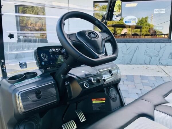 Rear design of 2025 Evolution D5-Maverick 4 Plus white golf cart