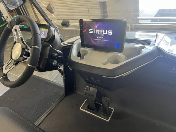 Innensitzplätze des 2025 Star EV Sirius 2+2 im Sea Pines Resort.
