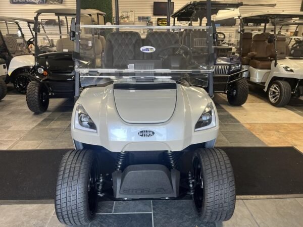 Rücksitze und Gepäckraum des 2025 Star EV Sirius 2+2 im Sea Pines Resort.