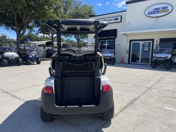 Armaturenbrett und Bedienelemente des Club Car Onward 2 Passenger HP Lithium Virginia ab Baujahr 2025