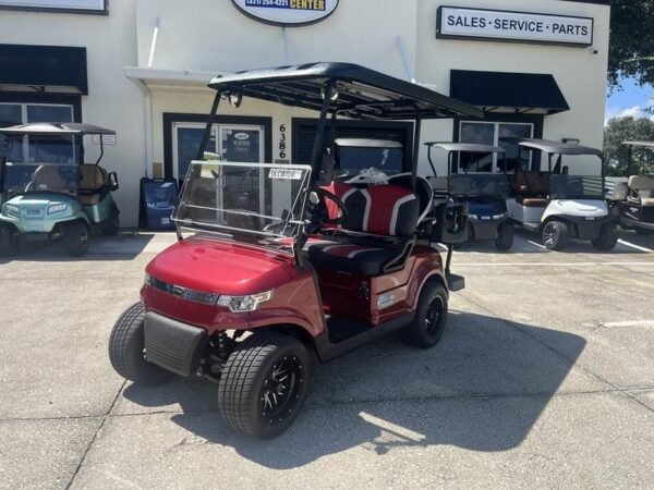 Front view of 2026 Star EV Capella 2+2 at The Hamptons Golf Club in Long Island, New York.