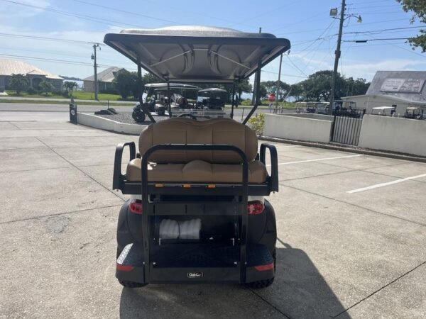 Cruscotto e comandi della Club Car Onward Lifted 2026 da 6 passeggeri con motore al litio, Tennessee