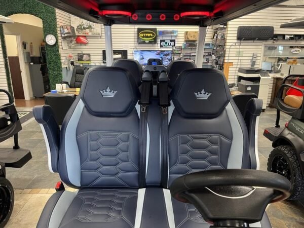 Carrello da golf elettrico Evolution D-Max GT4 White 2025 omologato per la strada disponibile in Alabama con consegna all'esportazione e in tutto il paese