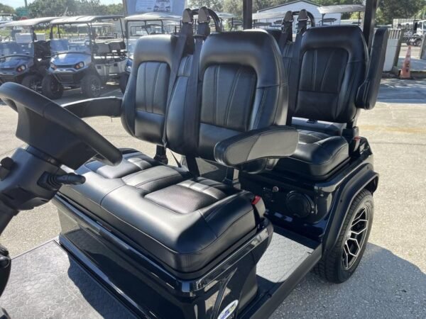 Ford Evolution D5-Ranger 4 Black 2025, homologada para uso em vias públicas, disponível na Geórgia com entrega em todo o país e para exportação.