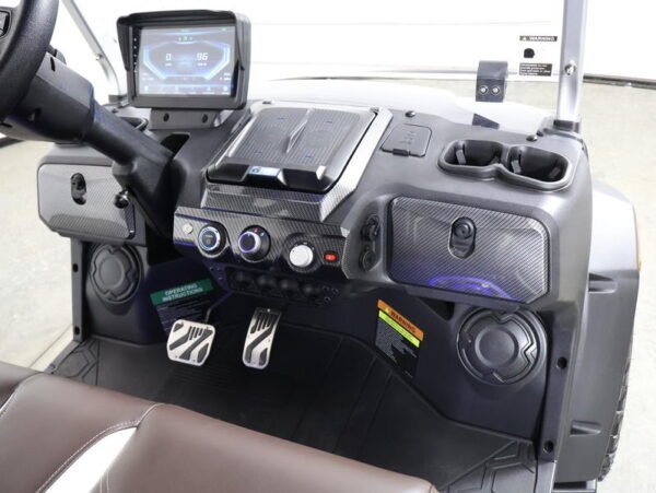 Evolution D-MAX XT4 dashboard with touchscreen and cupholders