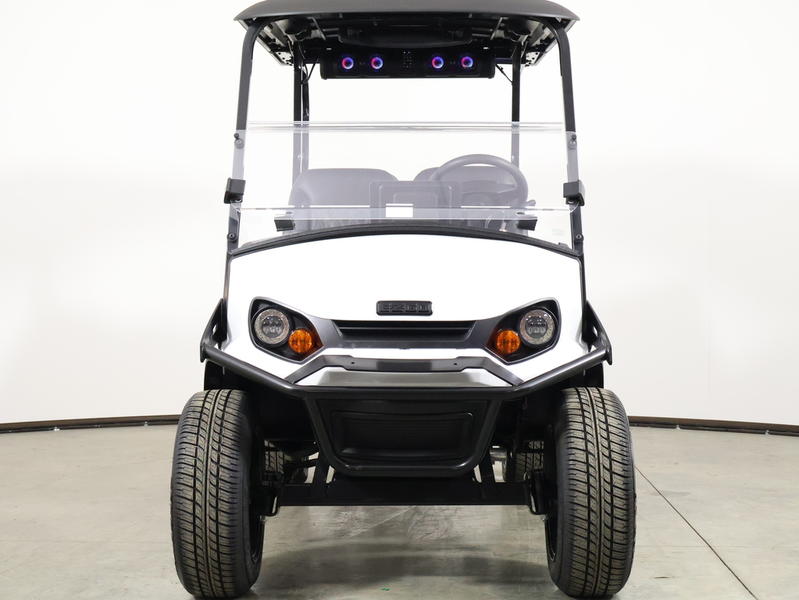 2026 E-Z-GO Liberty Summit XTL ELiTE Lithium 4-Passenger Forward-Facing Golf Cart - immagine 7