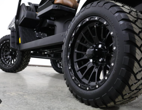 2026 E-Z-GO Liberty Summit XT ELiTE Lithium 4-Passenger Golf Cart — photo 6