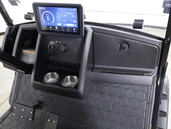 2026 E-Z-GO Liberty Summit XTL ELiTE Lithium 4-Passenger Golf Cart — photo 3